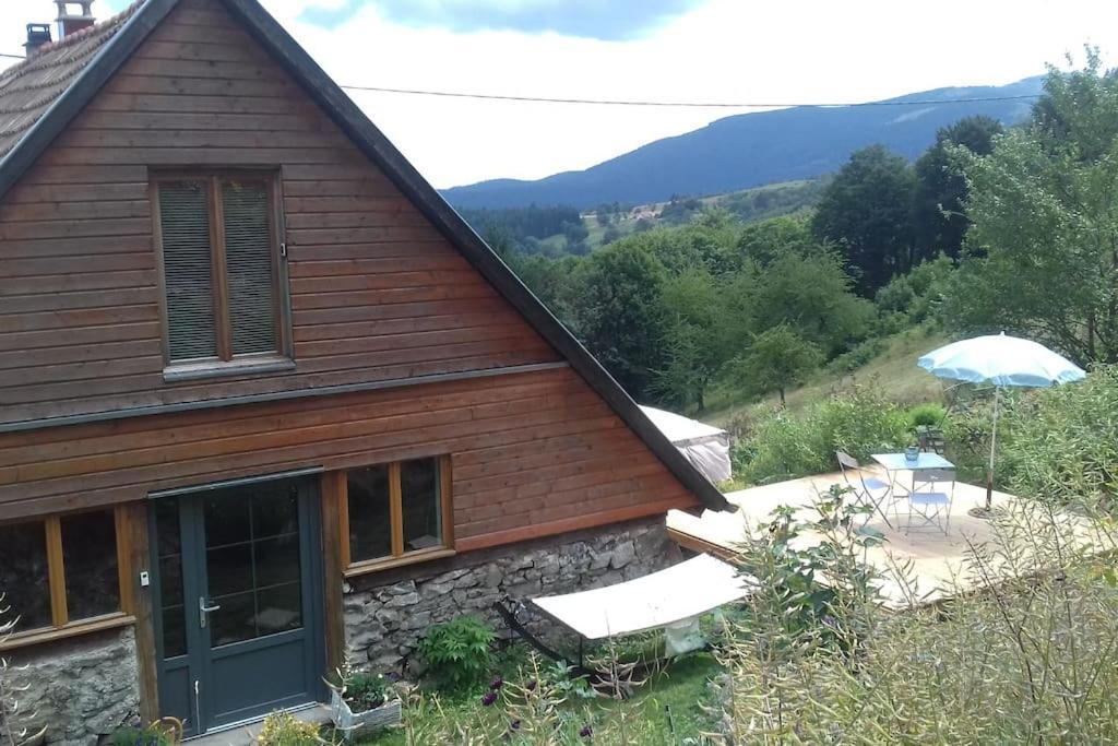 Appartamento Un Coin De Montagne Linthal Esterno foto